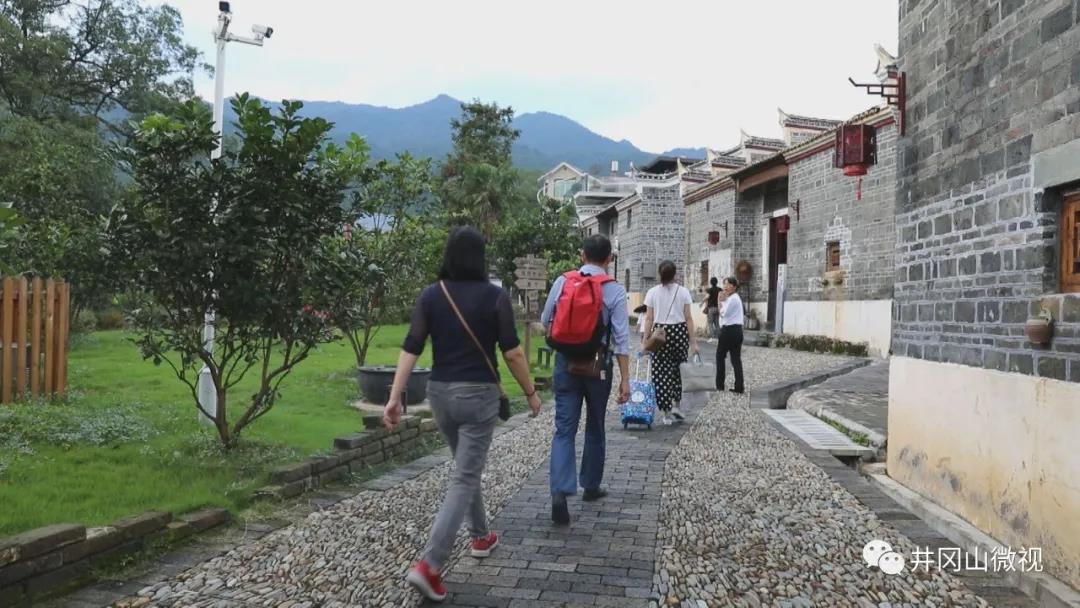 國慶假期井岡山旅游民宿經濟持續火爆