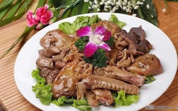 麻辣鴨三件